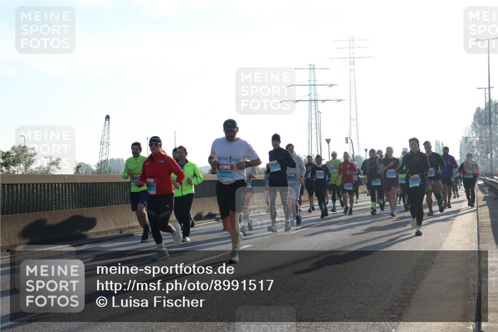 03.10.2025 - Köhlbrandbrückenlauf Luisa Fischer http://msf.ph/oto/8991517 03.10.2025 10:16:29 Position 3  meine-sportfotos.de