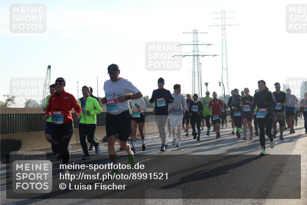 03.10.2025 - Köhlbrandbrückenlauf Luisa Fischer http://msf.ph/oto/8991521 03.10.2025 10:16:30 Position 3 1341 meine-sportfotos.de