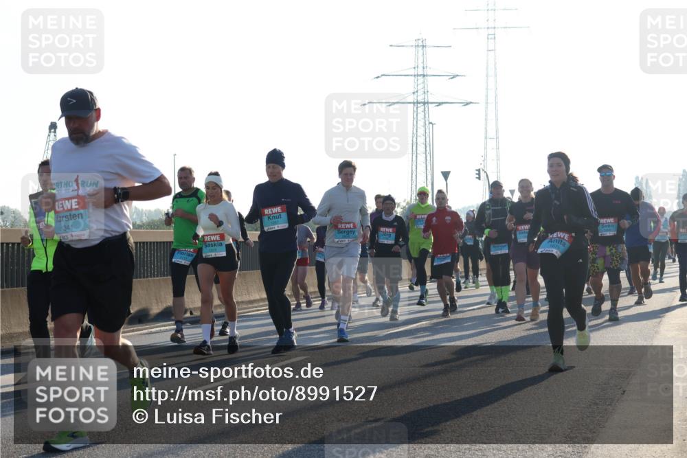 03.10.2025 - Köhlbrandbrückenlauf Luisa Fischer http://msf.ph/oto/8991527 03.10.2025 10:16:30 Position 3 1341, 2711, 2711, 1203, 1257, 1679 meine-sportfotos.de
