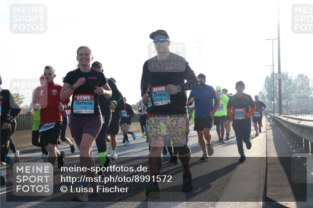 03.10.2025 - Köhlbrandbrückenlauf Luisa Fischer http://msf.ph/oto/8991572 03.10.2025 10:16:35 Position 3 1169, 3268, 1 meine-sportfotos.de