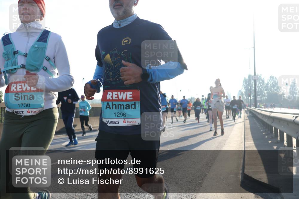 03.10.2025 - Köhlbrandbrückenlauf Luisa Fischer http://msf.ph/oto/8991625 03.10.2025 10:16:40 Position 3 2824, 1730, 1296 meine-sportfotos.de