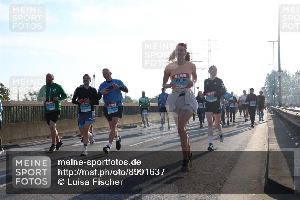 03.10.2025 - Köhlbrandbrückenlauf Luisa Fischer http://msf.ph/oto/8991637 03.10.2025 10:16:42 Position 3 1437, 1 meine-sportfotos.de