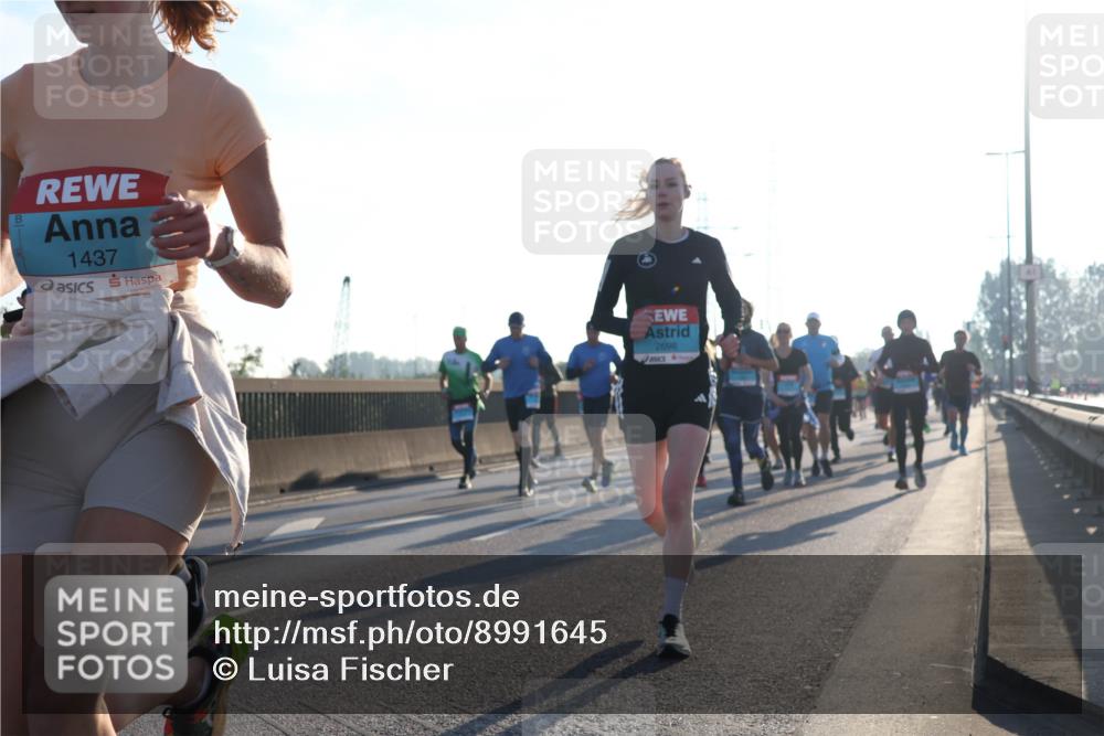 03.10.2025 - Köhlbrandbrückenlauf Luisa Fischer http://msf.ph/oto/8991645 03.10.2025 10:16:43 Position 3 1437, 2698 meine-sportfotos.de