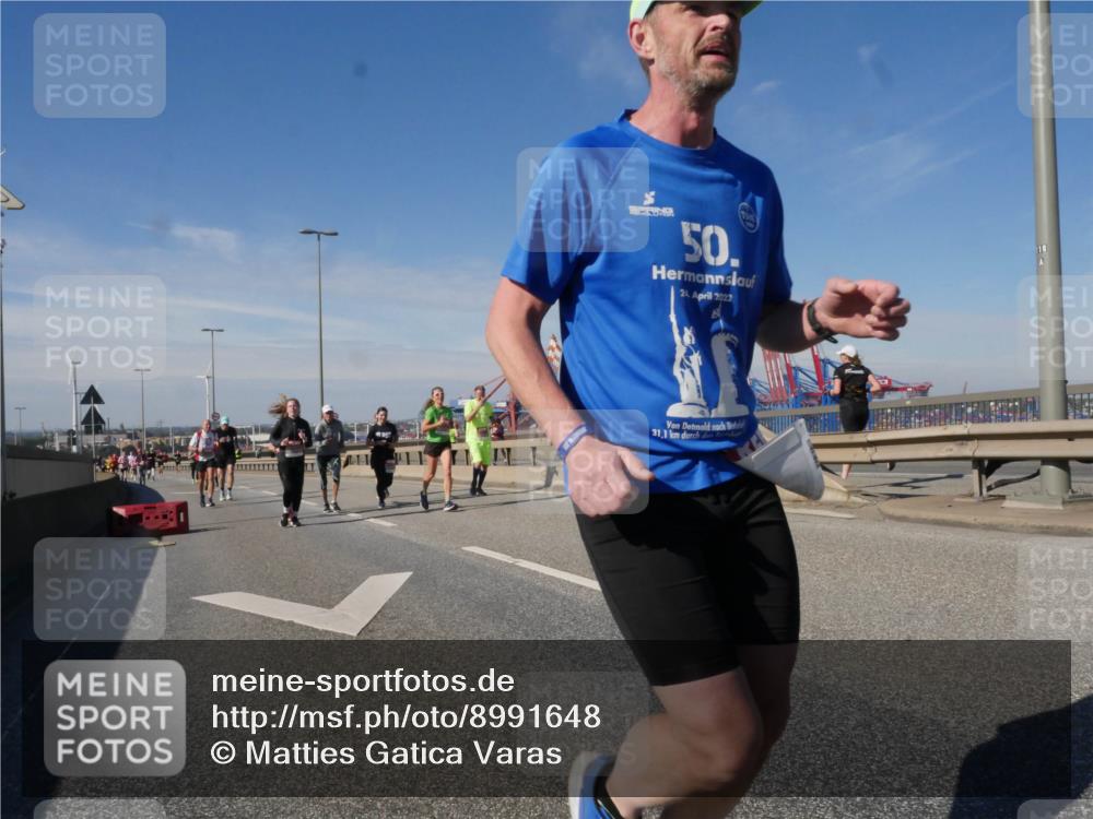 03.10.2025 - Köhlbrandbrückenlauf Matties Gatica Varas http://msf.ph/oto/8991648 03.10.2025 12:42:49 Position 2 50, 24, 2022, 31, 1 meine-sportfotos.de