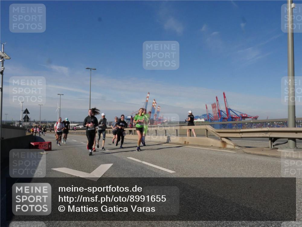 03.10.2025 - Köhlbrandbrückenlauf Matties Gatica Varas http://msf.ph/oto/8991655 03.10.2025 12:42:50 Position 2  meine-sportfotos.de