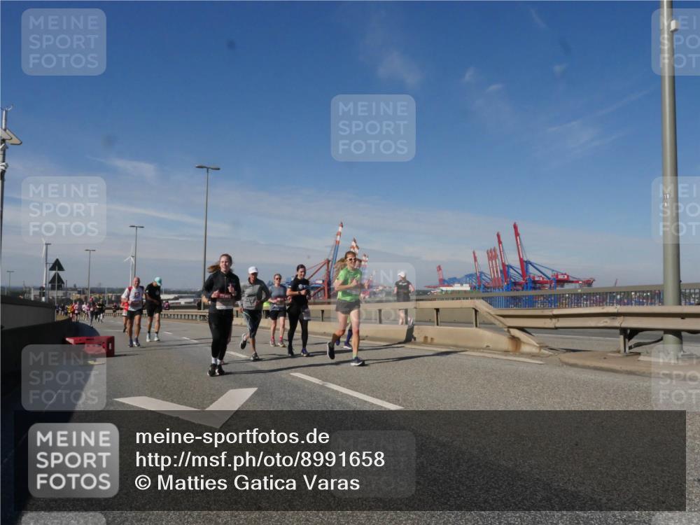 03.10.2025 - Köhlbrandbrückenlauf Matties Gatica Varas http://msf.ph/oto/8991658 03.10.2025 12:42:50 Position 2  meine-sportfotos.de