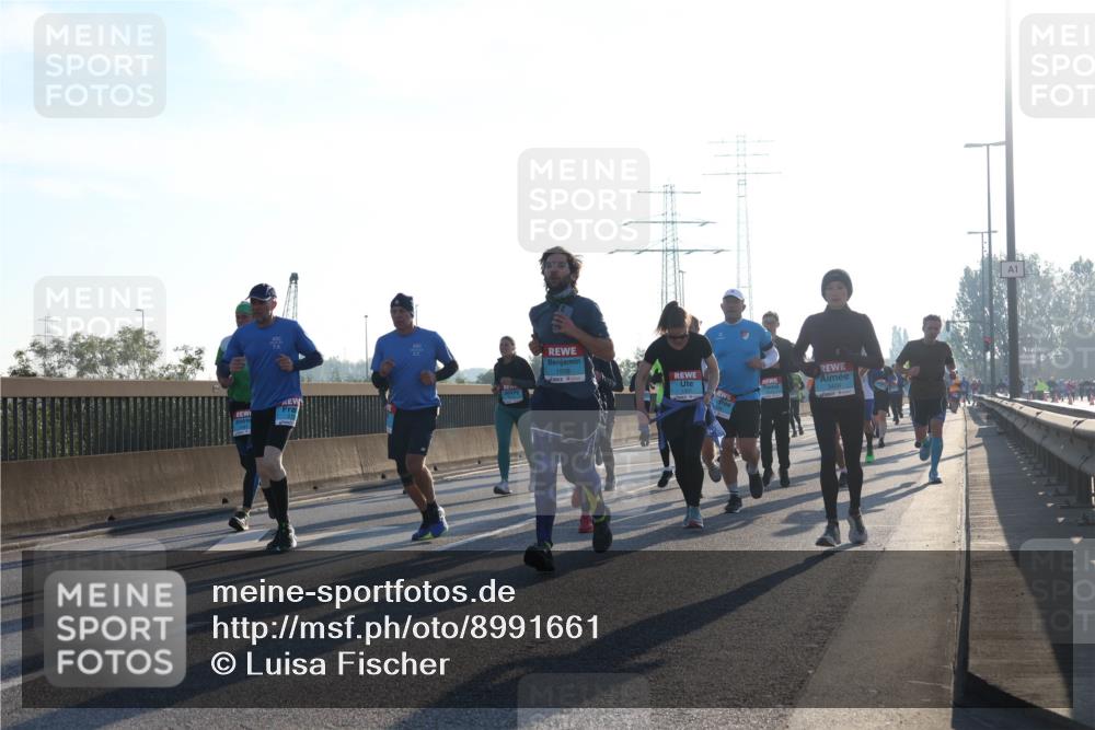 03.10.2025 - Köhlbrandbrückenlauf Luisa Fischer http://msf.ph/oto/8991661 03.10.2025 10:16:45 Position 3 1508, 1 meine-sportfotos.de