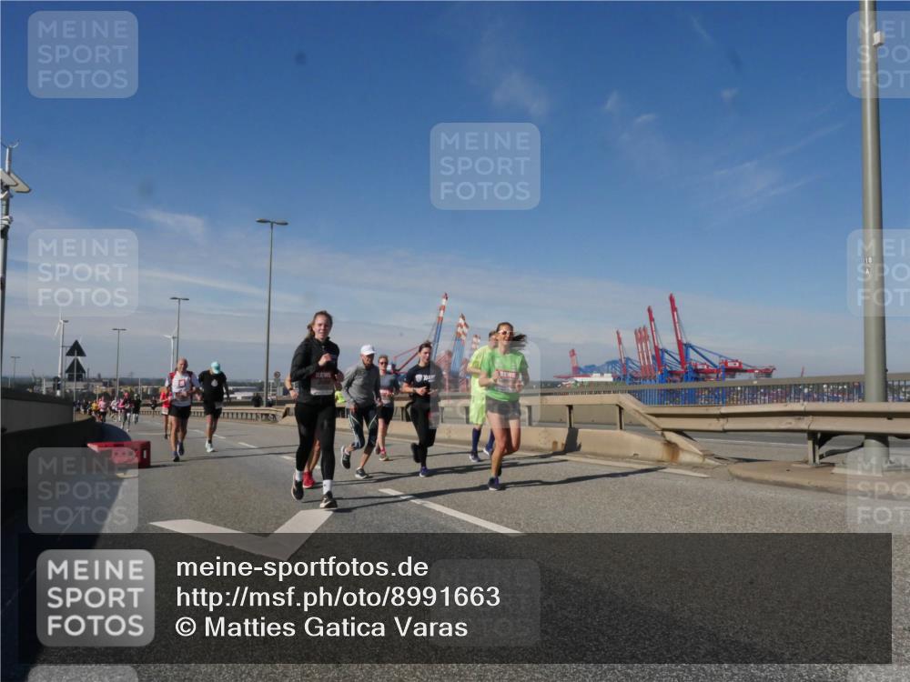 03.10.2025 - Köhlbrandbrückenlauf Matties Gatica Varas http://msf.ph/oto/8991663 03.10.2025 12:42:51 Position 2 118 meine-sportfotos.de