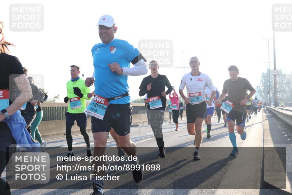 03.10.2025 - Köhlbrandbrückenlauf Luisa Fischer http://msf.ph/oto/8991698 03.10.2025 10:16:47 Position 3 3804, 3218, 2, 3411, 13, 3410, 2903, 1 meine-sportfotos.de