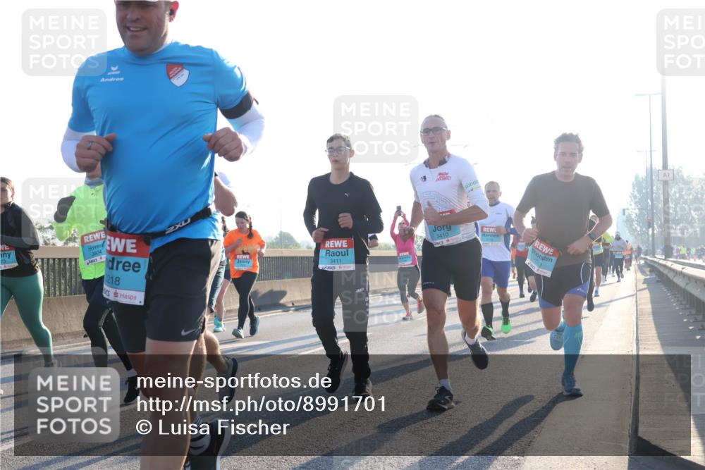 03.10.2025 - Köhlbrandbrückenlauf Luisa Fischer http://msf.ph/oto/8991701 03.10.2025 10:16:48 Position 3 3804, 218, 2, 3411, 3410, 2903, 1 meine-sportfotos.de