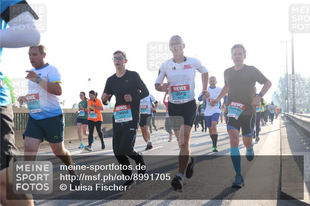 03.10.2025 - Köhlbrandbrückenlauf Luisa Fischer http://msf.ph/oto/8991705 03.10.2025 10:16:48 Position 3 3071, 3411, 3410, 290 meine-sportfotos.de