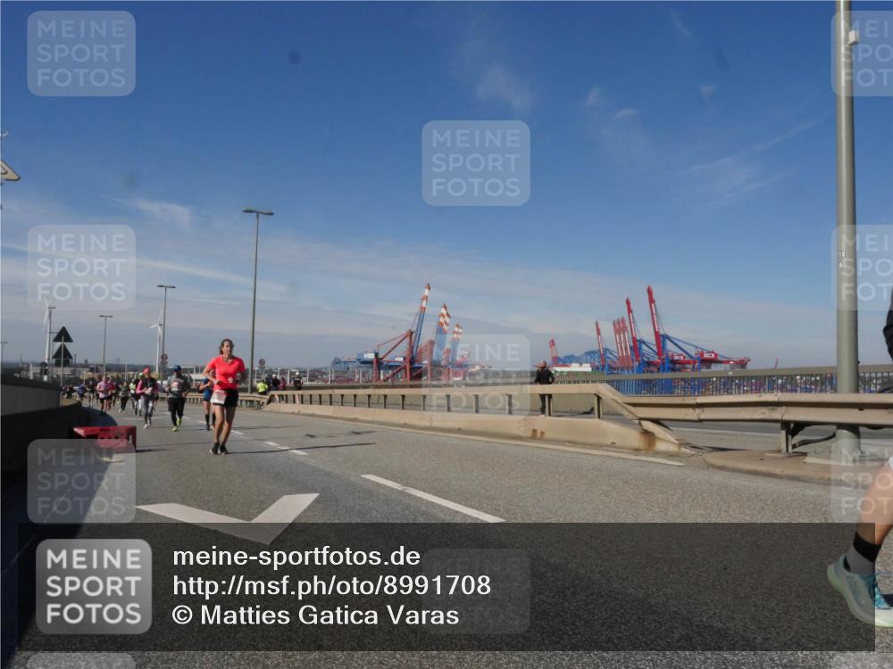 03.10.2025 - Köhlbrandbrückenlauf Matties Gatica Varas http://msf.ph/oto/8991708 03.10.2025 12:42:56 Position 2  meine-sportfotos.de