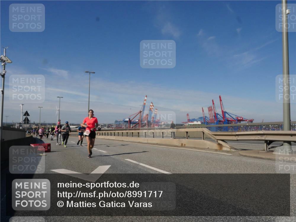 03.10.2025 - Köhlbrandbrückenlauf Matties Gatica Varas http://msf.ph/oto/8991717 03.10.2025 12:42:57 Position 2  meine-sportfotos.de