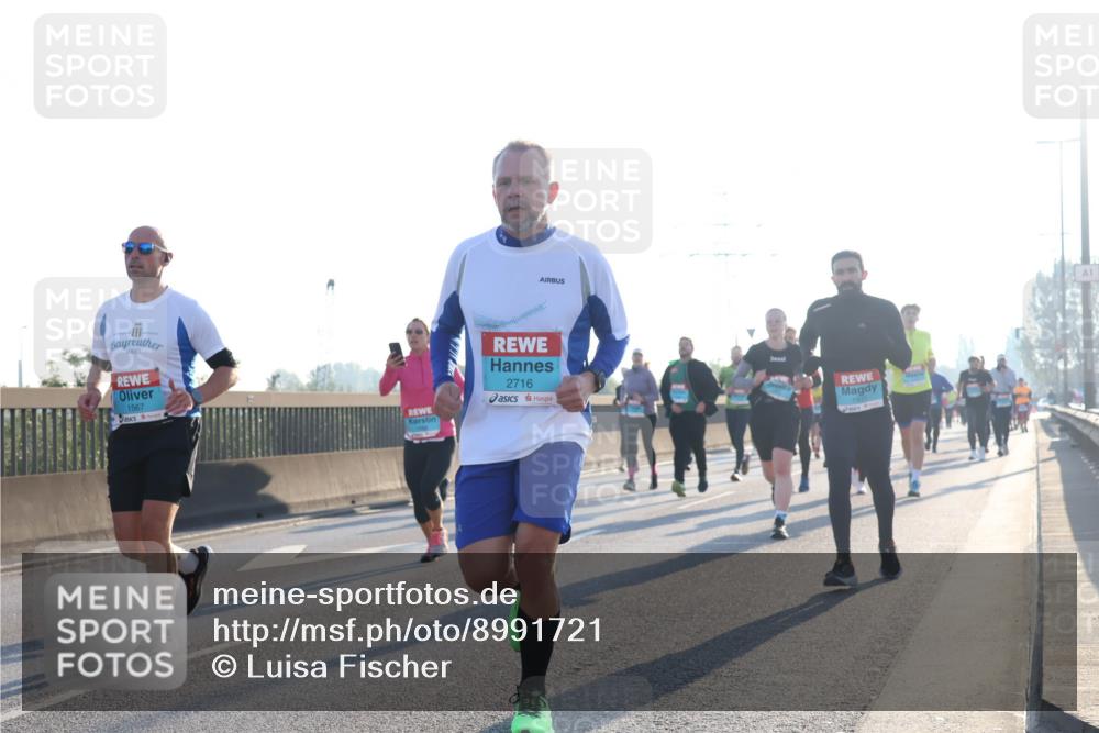 03.10.2025 - Köhlbrandbrückenlauf Luisa Fischer http://msf.ph/oto/8991721 03.10.2025 10:16:50 Position 3 1567, 2716 meine-sportfotos.de