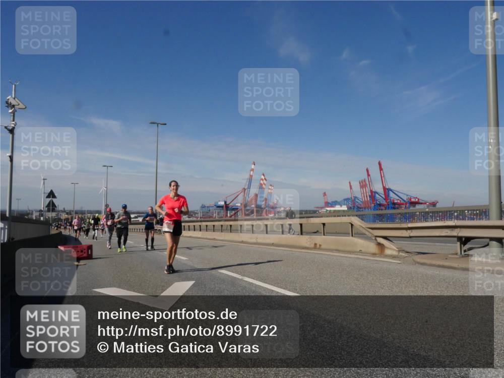 03.10.2025 - Köhlbrandbrückenlauf Matties Gatica Varas http://msf.ph/oto/8991722 03.10.2025 12:42:58 Position 2 118 meine-sportfotos.de