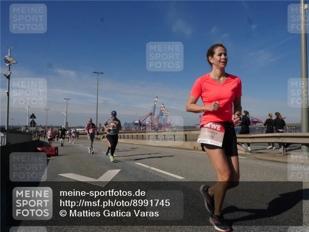 03.10.2025 - Köhlbrandbrückenlauf Matties Gatica Varas http://msf.ph/oto/8991745 03.10.2025 12:43:00 Position 2 6750 meine-sportfotos.de