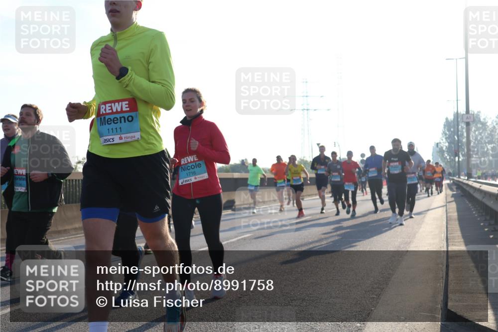 03.10.2025 - Köhlbrandbrückenlauf Luisa Fischer http://msf.ph/oto/8991758 03.10.2025 10:16:54 Position 3 1534, 1111, 1716 meine-sportfotos.de
