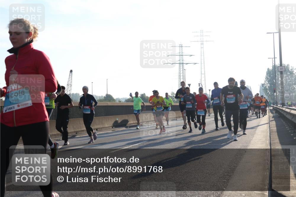 03.10.2025 - Köhlbrandbrückenlauf Luisa Fischer http://msf.ph/oto/8991768 03.10.2025 10:16:54 Position 3 1716, 1 meine-sportfotos.de