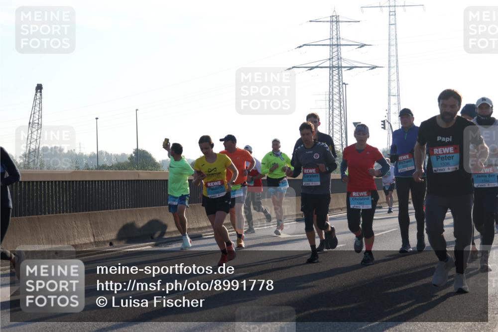 03.10.2025 - Köhlbrandbrückenlauf Luisa Fischer http://msf.ph/oto/8991778 03.10.2025 10:16:55 Position 3 1461, 1336, 1544 meine-sportfotos.de