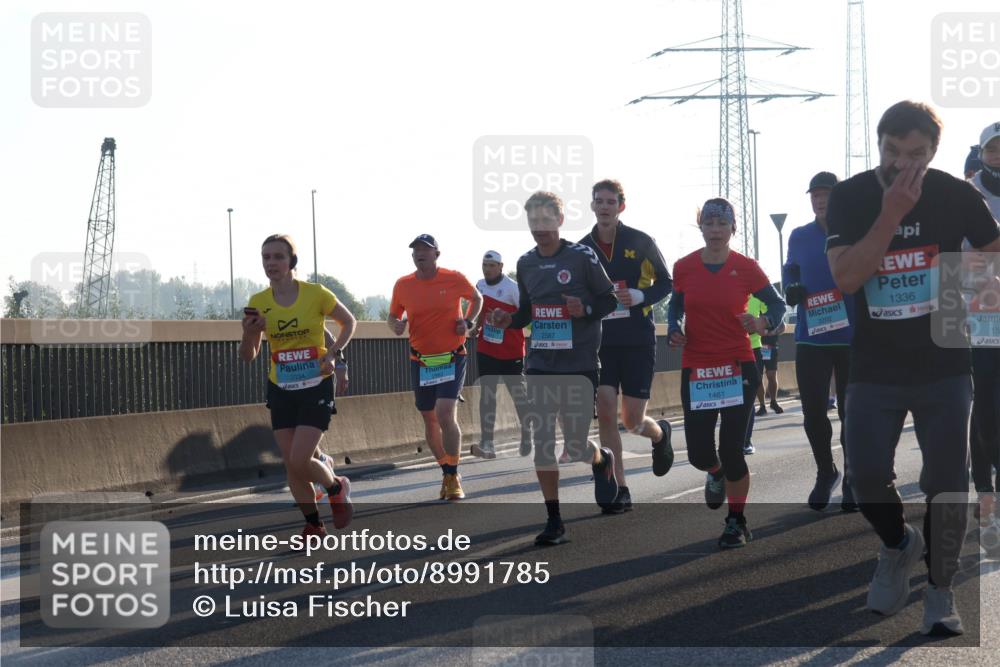03.10.2025 - Köhlbrandbrückenlauf Luisa Fischer http://msf.ph/oto/8991785 03.10.2025 10:16:56 Position 3 3334, 2587, 78, 1461, 3202, 1336, 15 meine-sportfotos.de