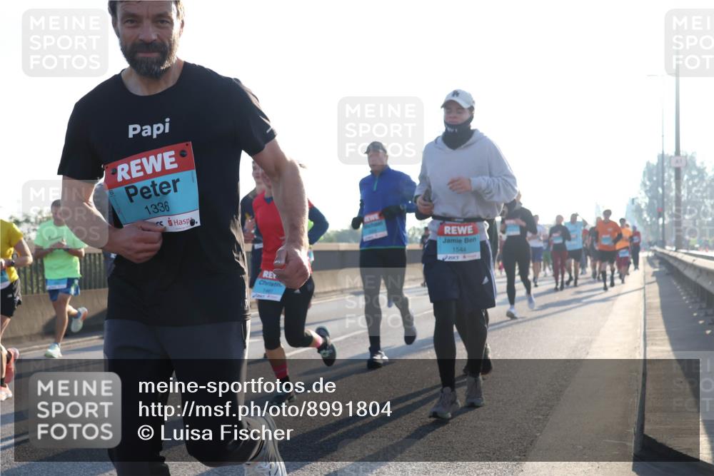 03.10.2025 - Köhlbrandbrückenlauf Luisa Fischer http://msf.ph/oto/8991804 03.10.2025 10:16:57 Position 3 1336, 146, 1544 meine-sportfotos.de