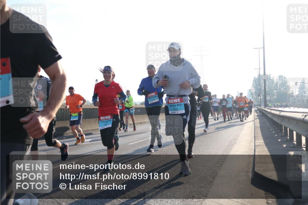 03.10.2025 - Köhlbrandbrückenlauf Luisa Fischer http://msf.ph/oto/8991810 03.10.2025 10:16:58 Position 3 1544 meine-sportfotos.de