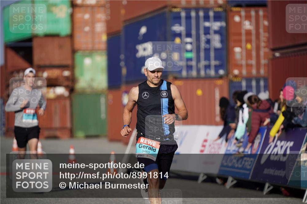 03.10.2025 - Köhlbrandbrückenlauf Michael Burmester http://msf.ph/oto/8991814 03.10.2025 09:50:16 Ziel 1174, 3463 meine-sportfotos.de