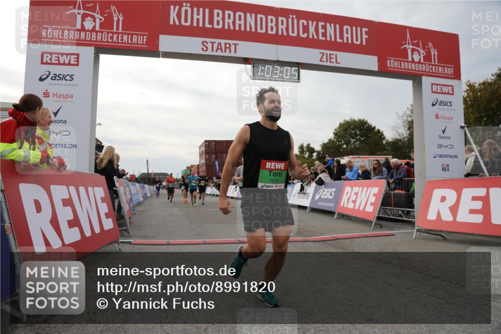 03.10.2025 - Köhlbrandbrückenlauf Yannick Fuchs http://msf.ph/oto/8991820 03.10.2025 16:03:03 Ziel 7125, 7231, 7265, 7290, 7300, 7673, 7923, 8994, 9023, 9294, 9569, 9570, 9619 meine-sportfotos.de