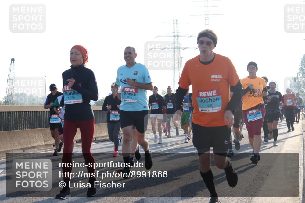 03.10.2025 - Köhlbrandbrückenlauf Luisa Fischer http://msf.ph/oto/8991866 03.10.2025 10:17:03 Position 3 1471, 1670, 1179, 3128, 1430, 42, 1598 meine-sportfotos.de