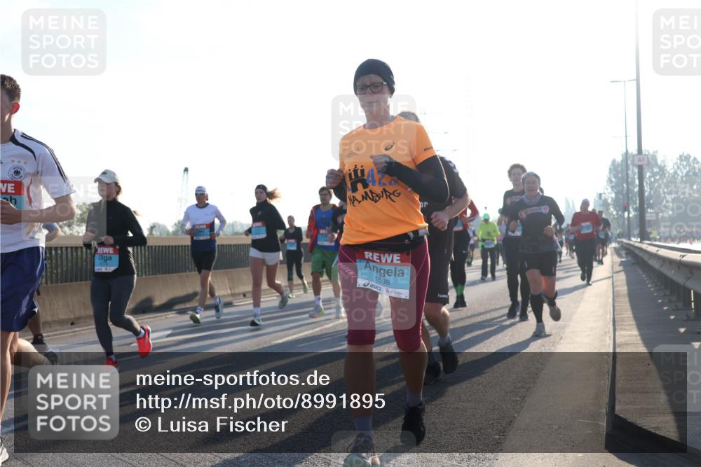 03.10.2025 - Köhlbrandbrückenlauf Luisa Fischer http://msf.ph/oto/8991895 03.10.2025 10:17:05 Position 3 179, 1598 meine-sportfotos.de