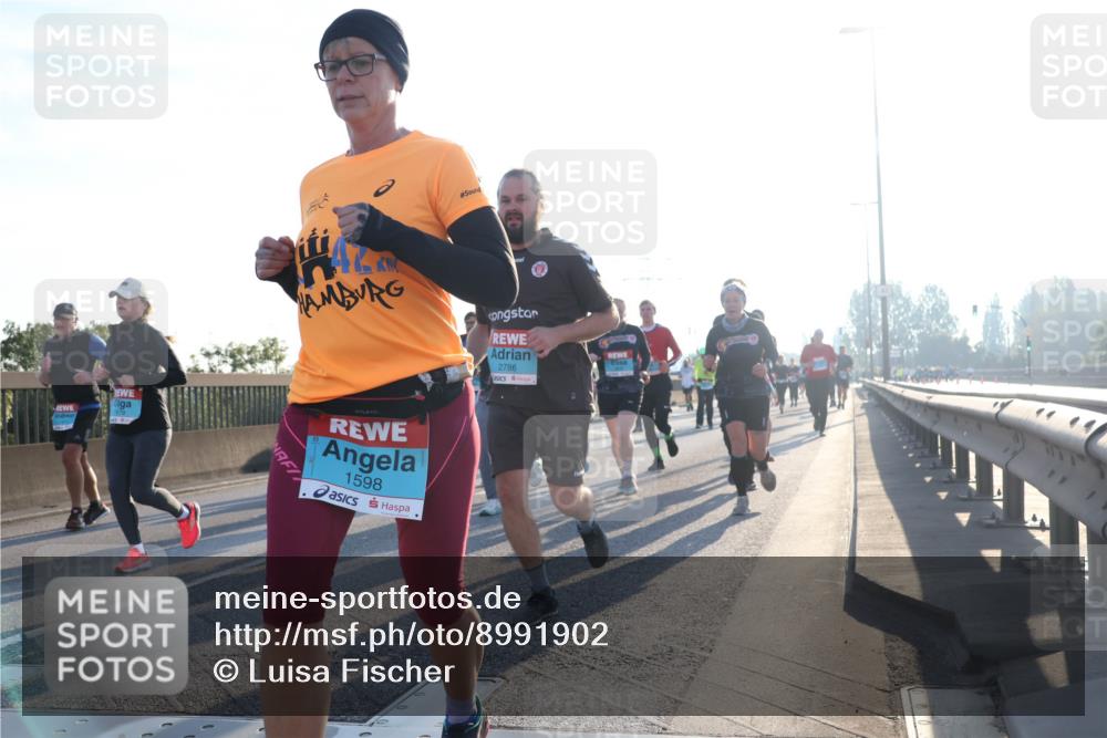 03.10.2025 - Köhlbrandbrückenlauf Luisa Fischer http://msf.ph/oto/8991902 03.10.2025 10:17:06 Position 3 2786, 1598 meine-sportfotos.de