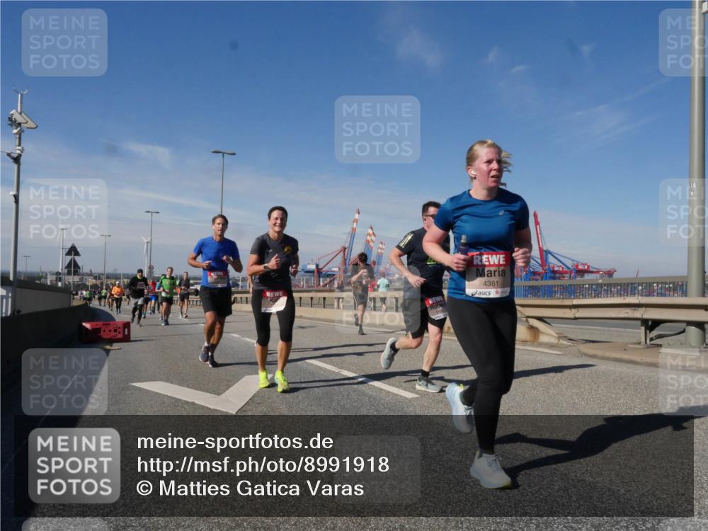 03.10.2025 - Köhlbrandbrückenlauf Matties Gatica Varas http://msf.ph/oto/8991918 03.10.2025 12:43:20 Position 2 4381, 118 meine-sportfotos.de