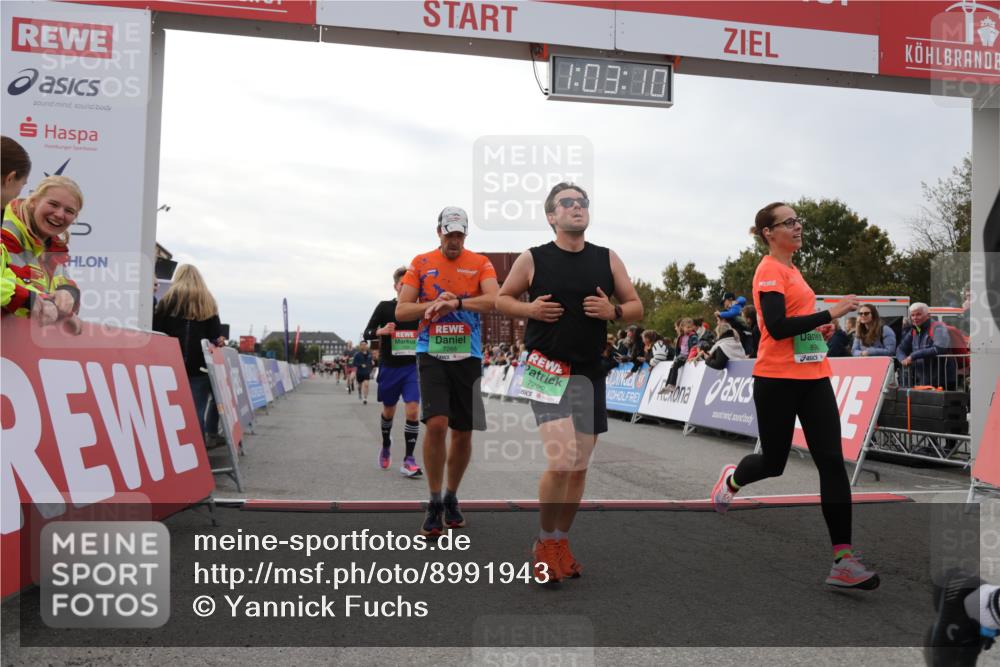 03.10.2025 - Köhlbrandbrückenlauf Yannick Fuchs http://msf.ph/oto/8991943 03.10.2025 16:03:08 Ziel 7016, 7098, 7125, 7231, 7265, 7290, 7300, 7721, 8994, 9294, 9569, 9570, 9657 meine-sportfotos.de