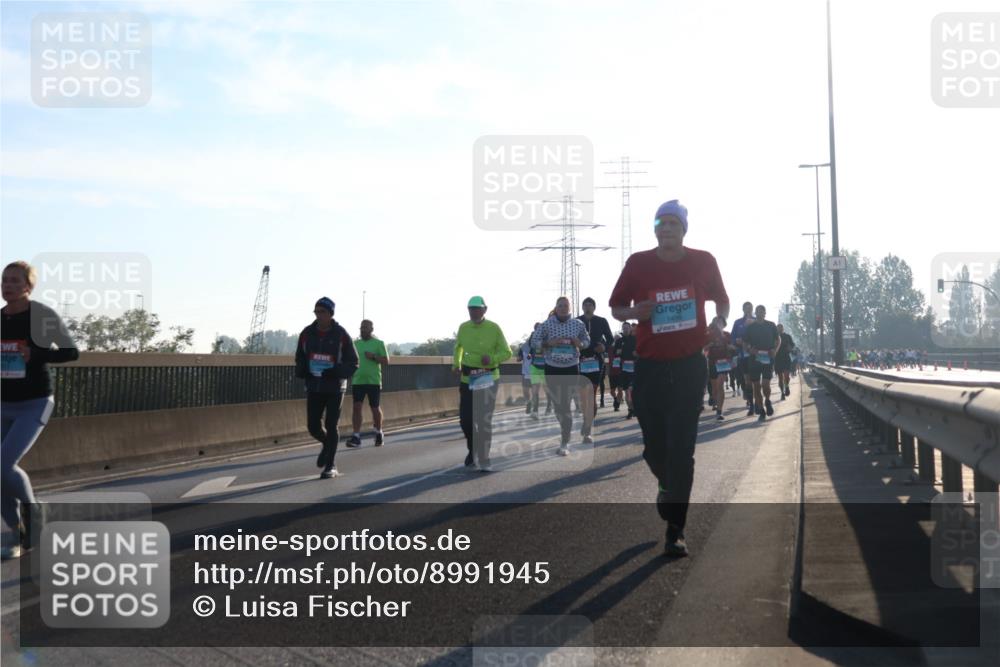 03.10.2025 - Köhlbrandbrückenlauf Luisa Fischer http://msf.ph/oto/8991945 03.10.2025 10:17:10 Position 3 1498 meine-sportfotos.de