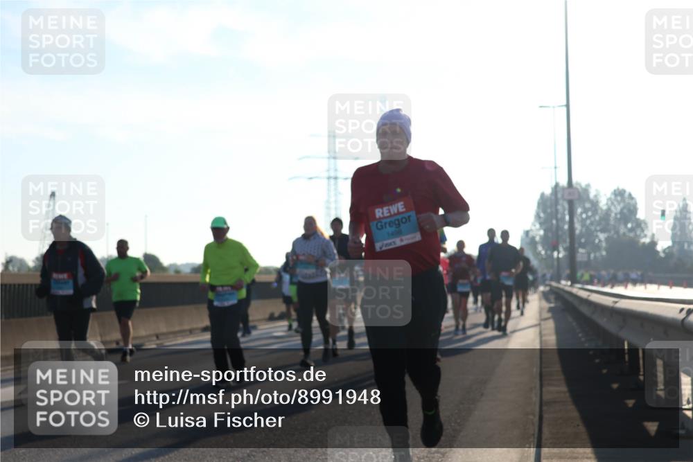 03.10.2025 - Köhlbrandbrückenlauf Luisa Fischer http://msf.ph/oto/8991948 03.10.2025 10:17:10 Position 3 1498 meine-sportfotos.de