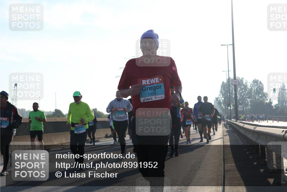 03.10.2025 - Köhlbrandbrückenlauf Luisa Fischer http://msf.ph/oto/8991952 03.10.2025 10:17:10 Position 3 1498, 1 meine-sportfotos.de