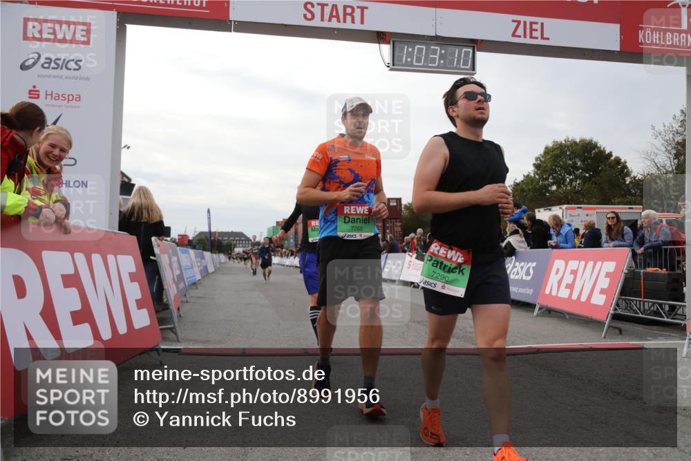 03.10.2025 - Köhlbrandbrückenlauf Yannick Fuchs http://msf.ph/oto/8991956 03.10.2025 16:03:08 Ziel 7016, 7098, 7125, 7231, 7265, 7290, 7300, 7721, 8994, 9294, 9569, 9570, 9657 meine-sportfotos.de