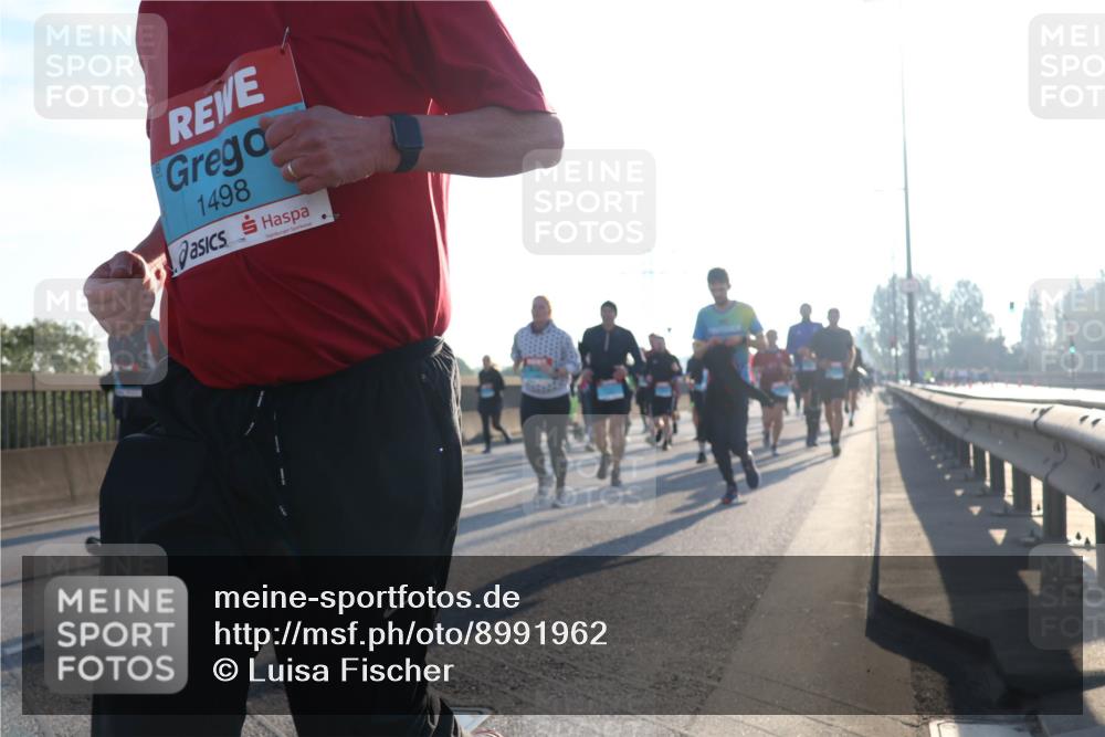 03.10.2025 - Köhlbrandbrückenlauf Luisa Fischer http://msf.ph/oto/8991962 03.10.2025 10:17:11 Position 3 1498 meine-sportfotos.de