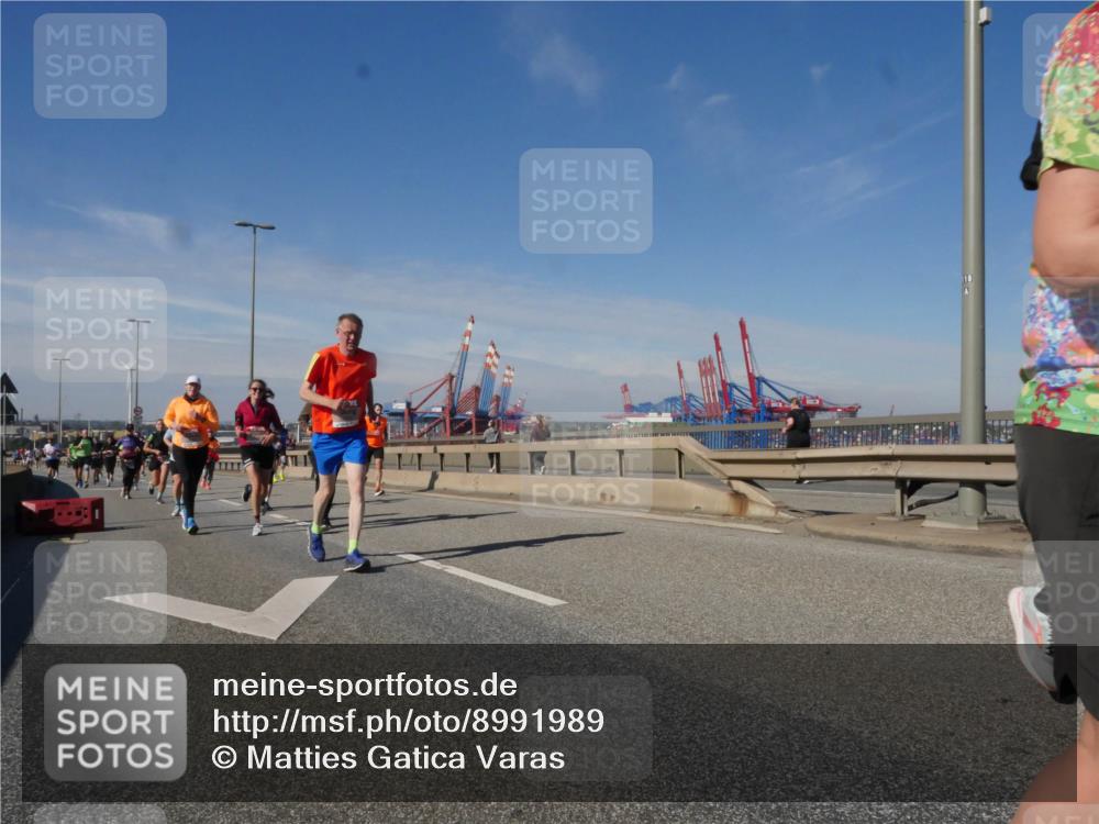 03.10.2025 - Köhlbrandbrückenlauf Matties Gatica Varas http://msf.ph/oto/8991989 03.10.2025 12:43:29 Position 2  meine-sportfotos.de