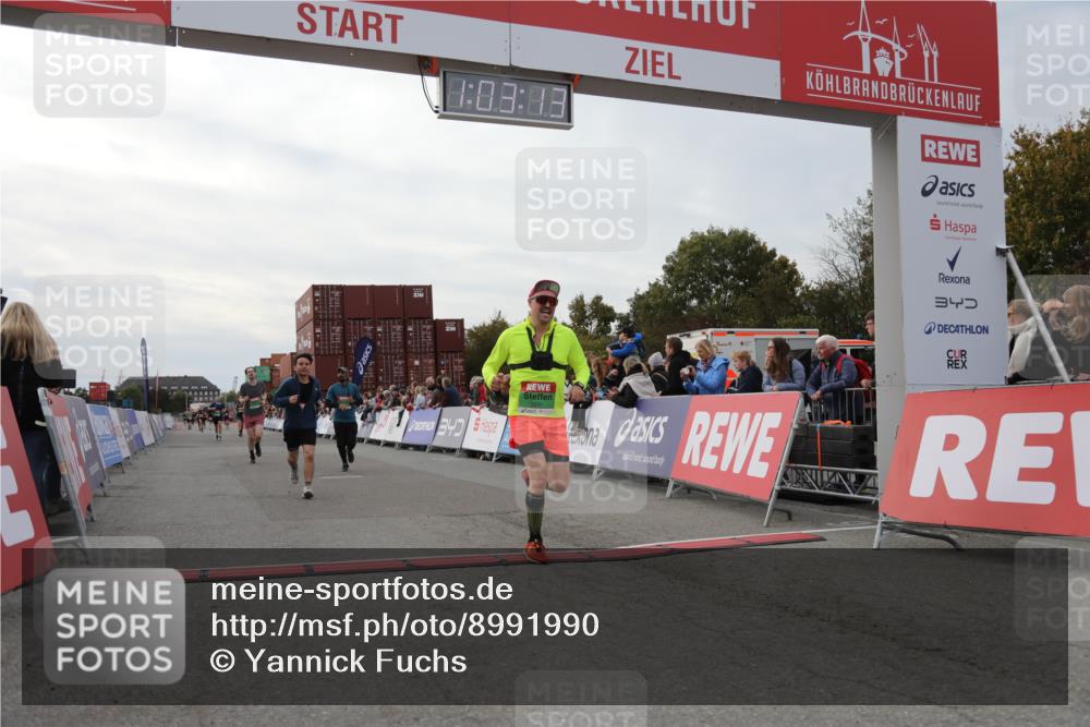 03.10.2025 - Köhlbrandbrückenlauf Yannick Fuchs http://msf.ph/oto/8991990 03.10.2025 16:03:11 Ziel 7016, 7098, 7231, 7265, 7290, 7300, 7721, 8994, 9657 meine-sportfotos.de