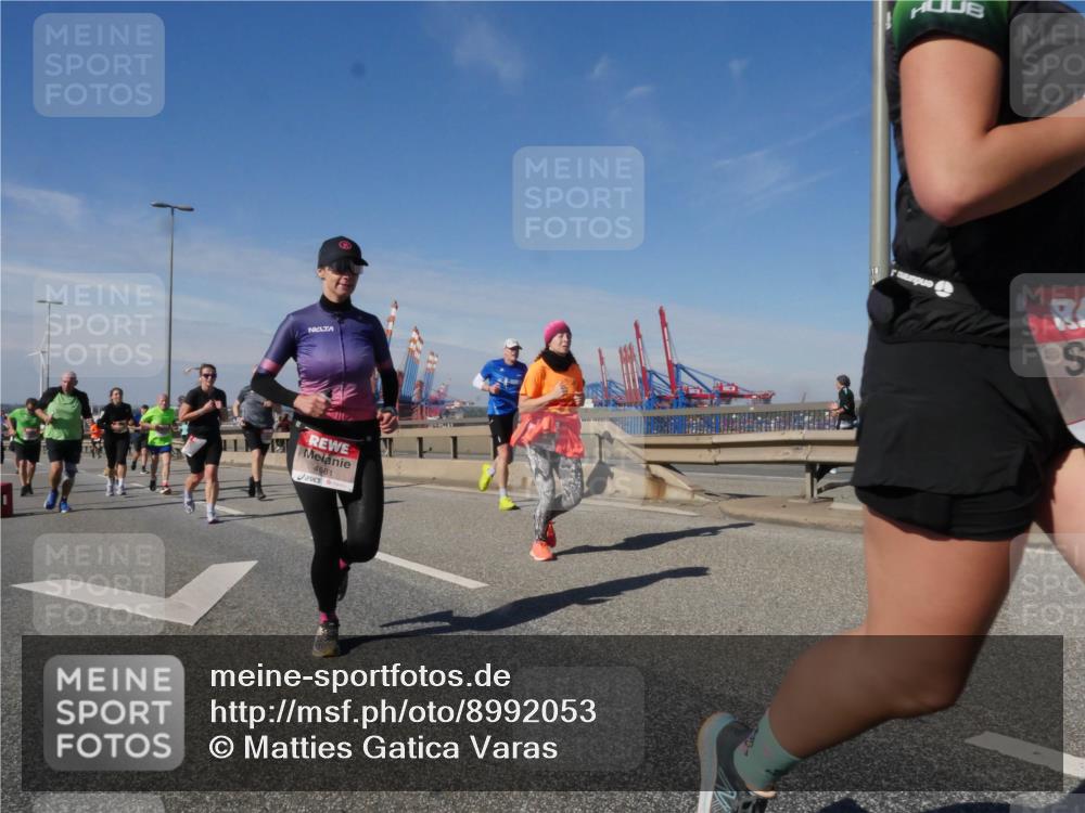 03.10.2025 - Köhlbrandbrückenlauf Matties Gatica Varas http://msf.ph/oto/8992053 03.10.2025 12:43:36 Position 2 4681 meine-sportfotos.de
