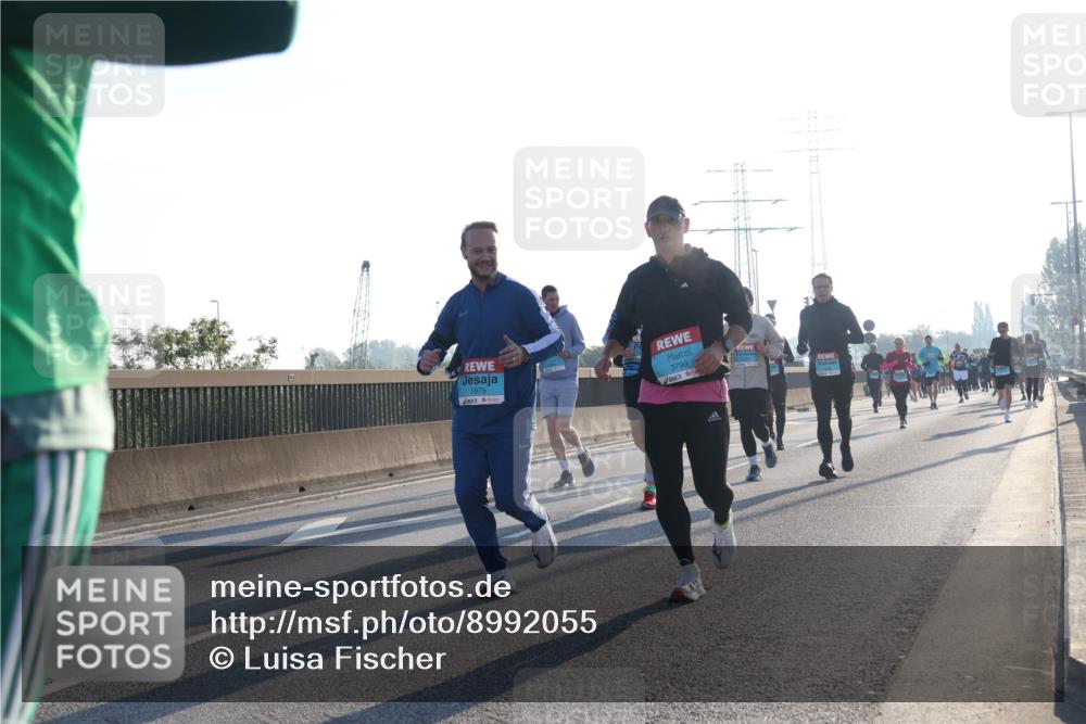 03.10.2025 - Köhlbrandbrückenlauf Luisa Fischer http://msf.ph/oto/8992055 03.10.2025 10:17:20 Position 3 1675, 3799 meine-sportfotos.de
