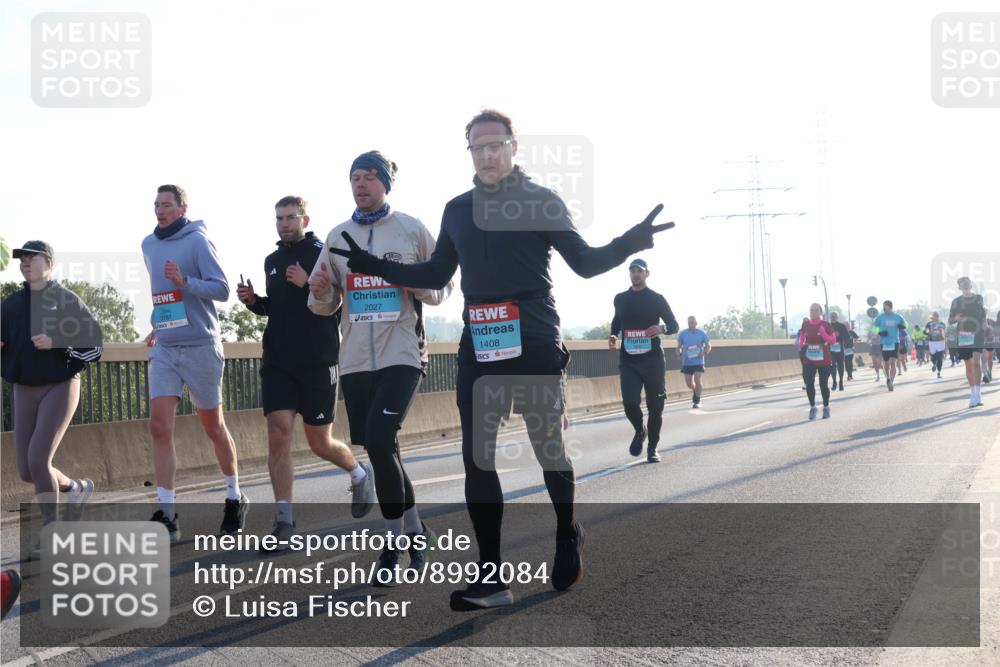 03.10.2025 - Köhlbrandbrückenlauf Luisa Fischer http://msf.ph/oto/8992084 03.10.2025 10:17:23 Position 3 2027, 1408 meine-sportfotos.de