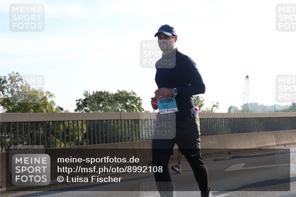 03.10.2025 - Köhlbrandbrückenlauf Luisa Fischer http://msf.ph/oto/8992108 03.10.2025 10:17:25 Position 3 1605 meine-sportfotos.de