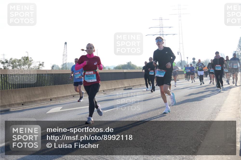 03.10.2025 - Köhlbrandbrückenlauf Luisa Fischer http://msf.ph/oto/8992118 03.10.2025 10:17:27 Position 3 1515, 1933 meine-sportfotos.de