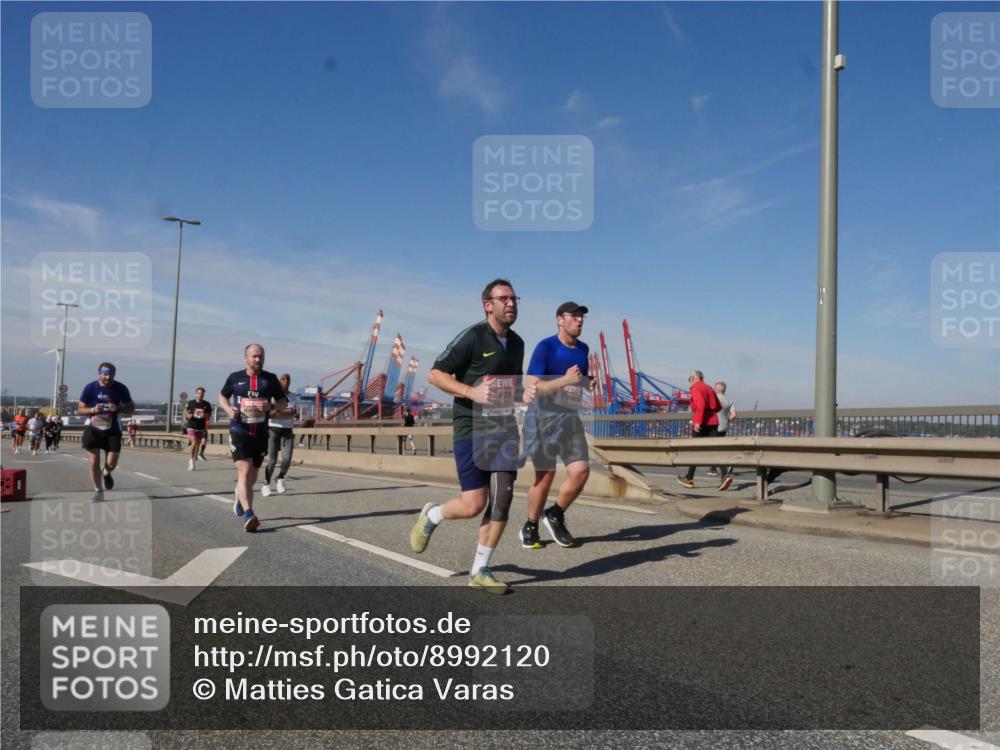 03.10.2025 - Köhlbrandbrückenlauf Matties Gatica Varas http://msf.ph/oto/8992120 03.10.2025 12:43:43 Position 2  meine-sportfotos.de