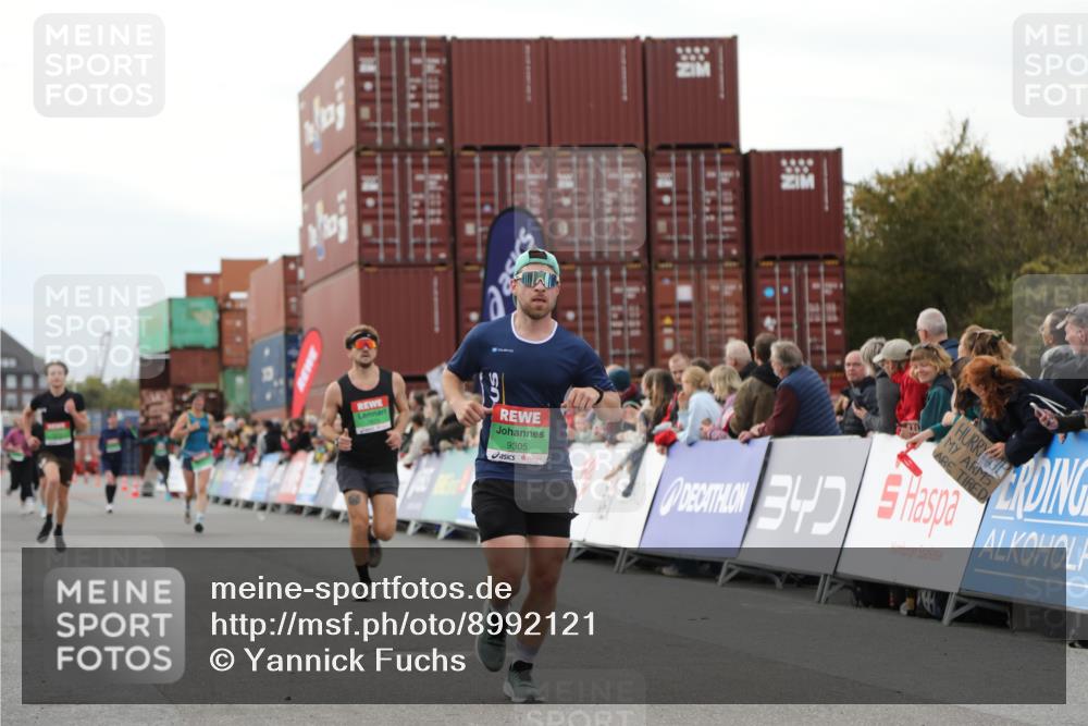 03.10.2025 - Köhlbrandbrückenlauf Yannick Fuchs http://msf.ph/oto/8992121 03.10.2025 16:03:18 Ziel 7013, 7016, 7098, 7721, 7873, 9305, 9678 meine-sportfotos.de