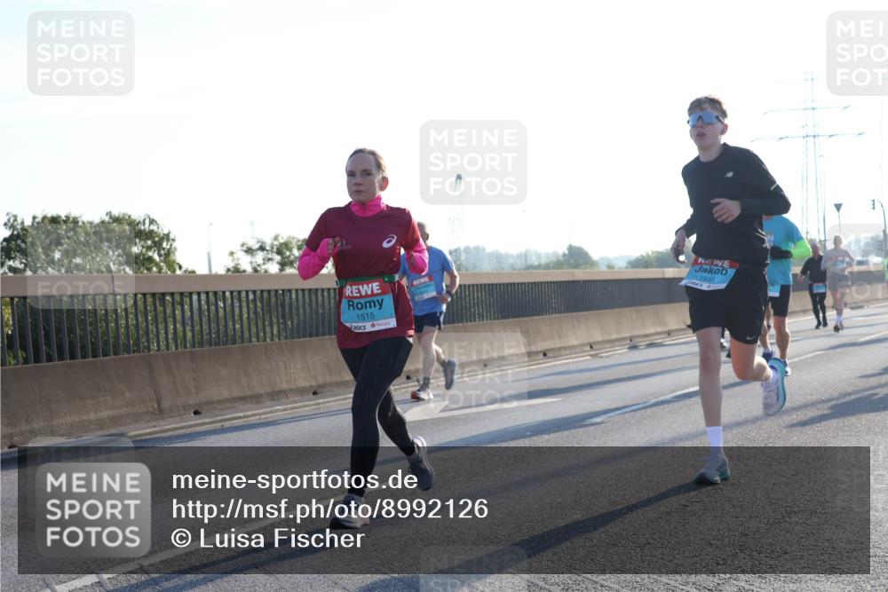 03.10.2025 - Köhlbrandbrückenlauf Luisa Fischer http://msf.ph/oto/8992126 03.10.2025 10:17:28 Position 3 1515, 1933 meine-sportfotos.de