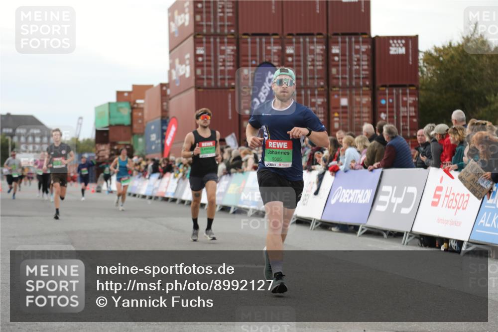 03.10.2025 - Köhlbrandbrückenlauf Yannick Fuchs http://msf.ph/oto/8992127 03.10.2025 16:03:18 Ziel 7013, 7016, 7098, 7721, 7873, 9305, 9678 meine-sportfotos.de