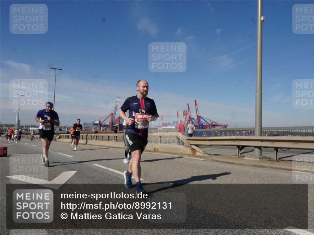 03.10.2025 - Köhlbrandbrückenlauf Matties Gatica Varas http://msf.ph/oto/8992131 03.10.2025 12:43:44 Position 2 4320, 118 meine-sportfotos.de